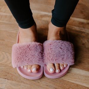 Kittenish faux fur slides